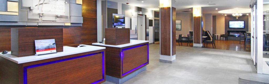 Holiday Inn Express And Suites Calgary By Ihg Εξωτερικό φωτογραφία