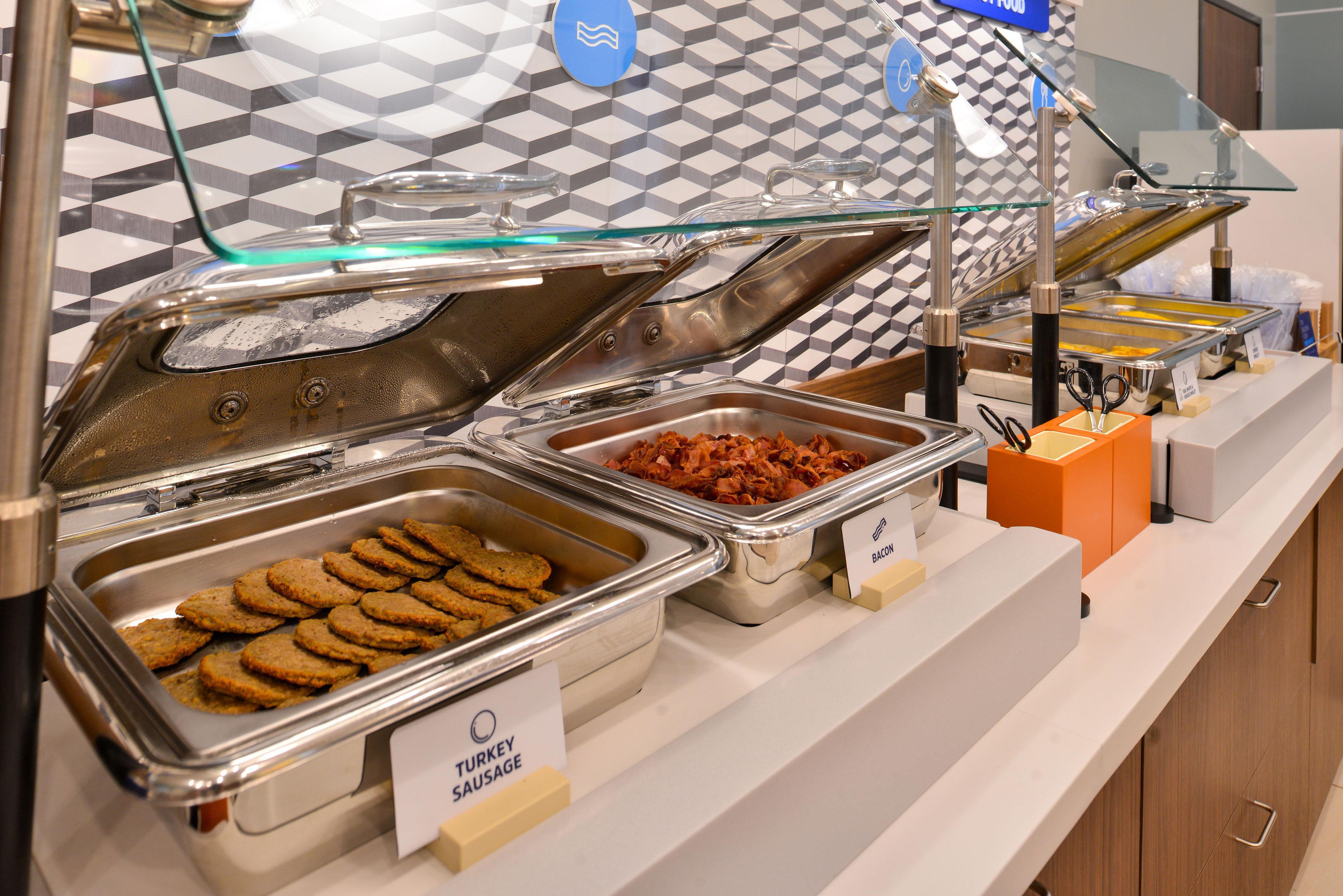 Holiday Inn Express And Suites Calgary By Ihg Εξωτερικό φωτογραφία