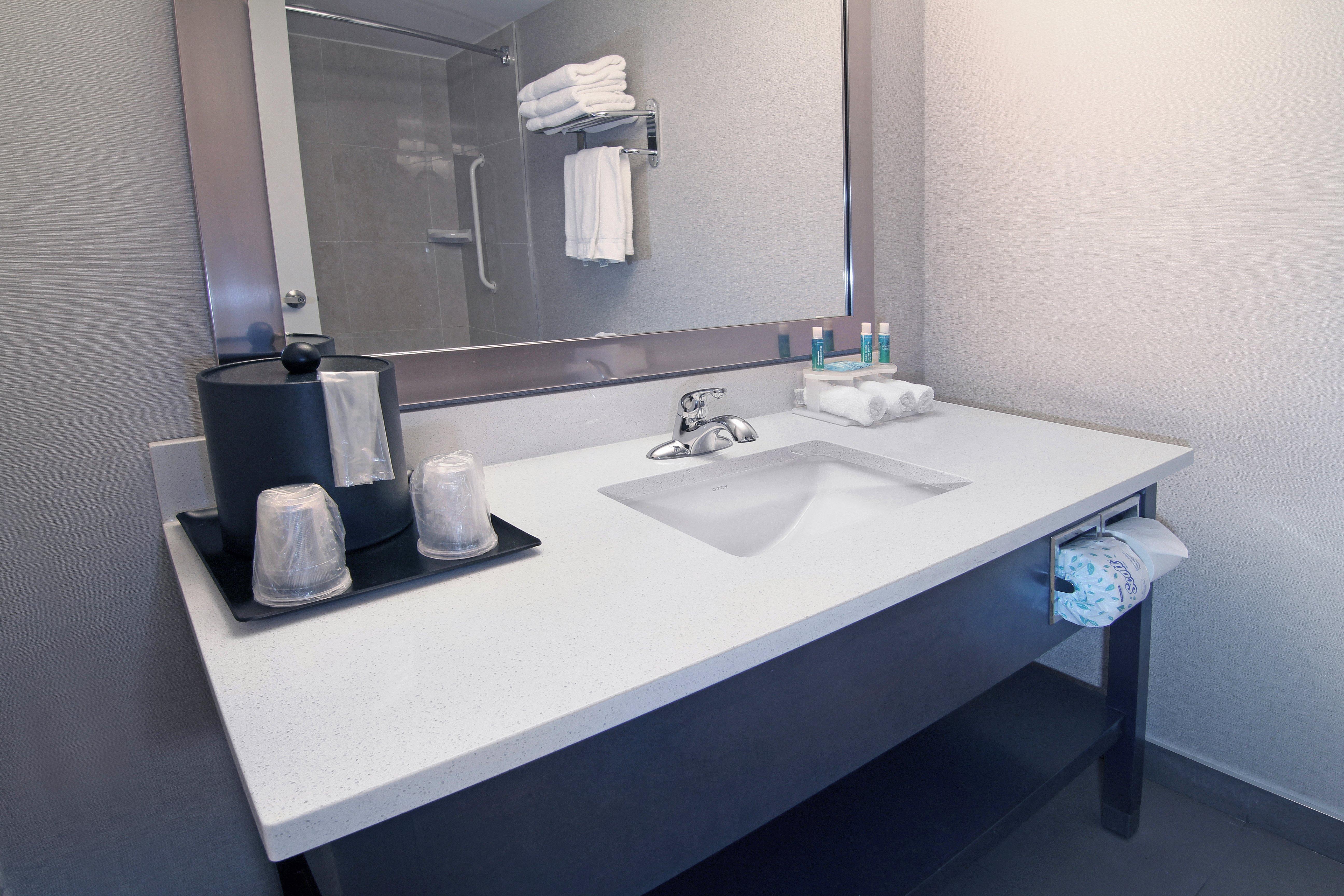 Holiday Inn Express And Suites Calgary By Ihg Εξωτερικό φωτογραφία