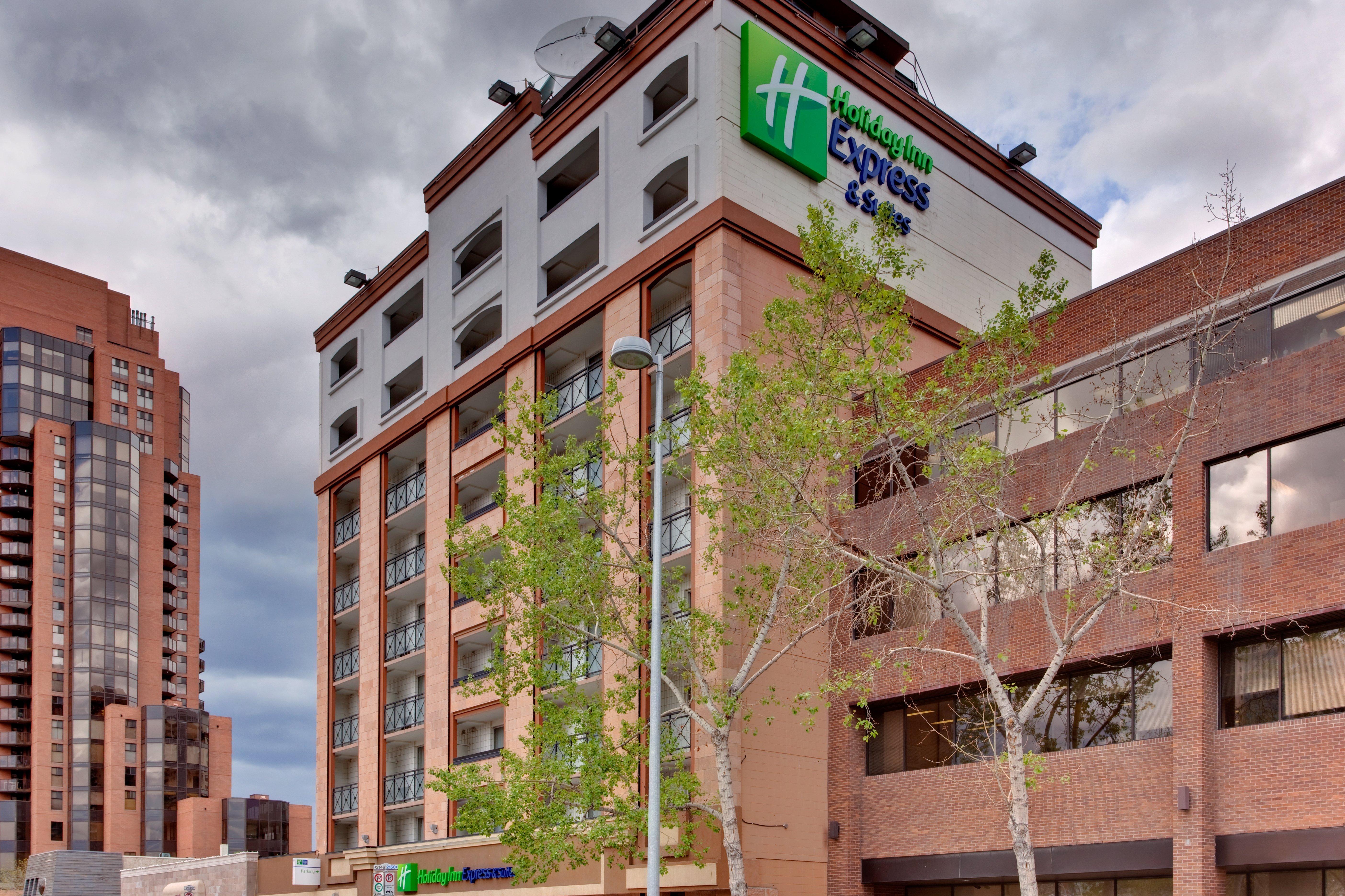 Holiday Inn Express And Suites Calgary By Ihg Εξωτερικό φωτογραφία